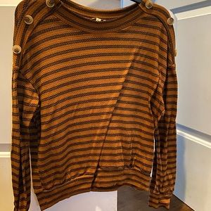 Lily White size S brown with black design